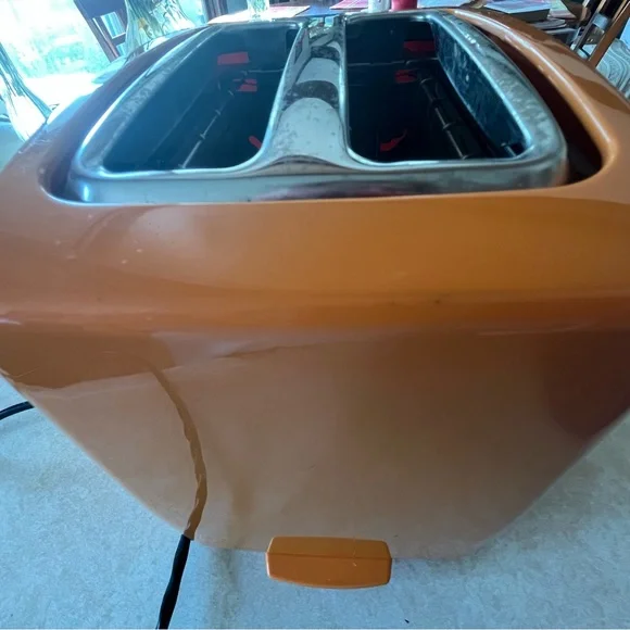 RARE KitchenAid Tangerine Two Slot Toaster KTT340TG0 - Picture 8 of 11